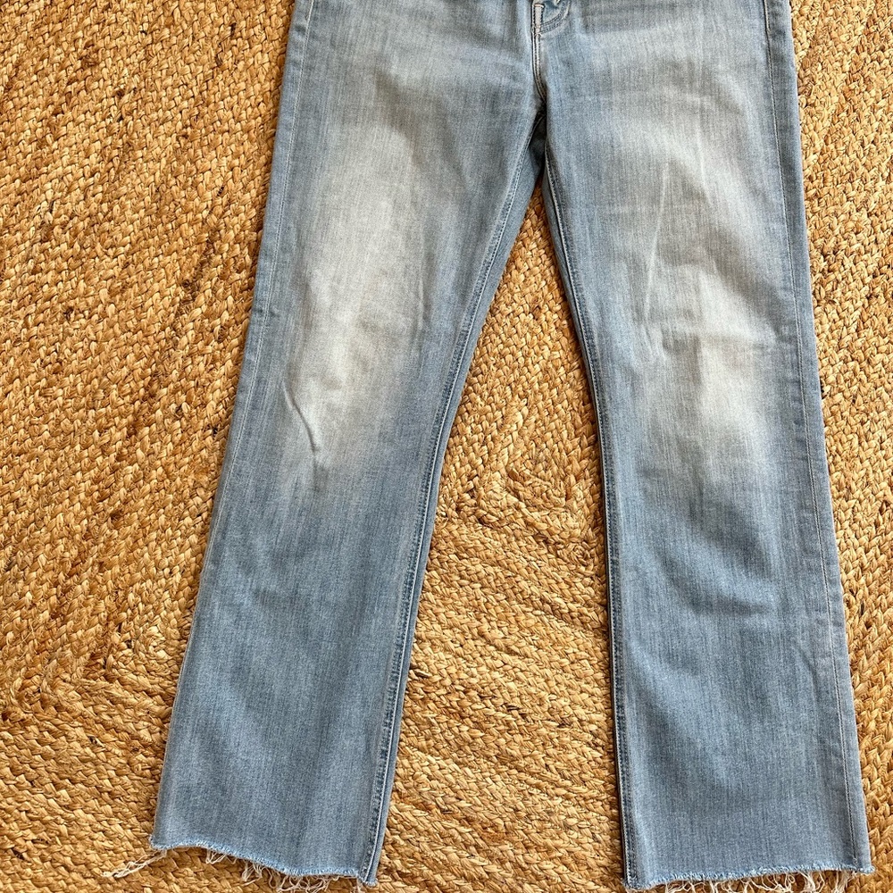 MOTHER denim - The Tripper Ankle Fray in Island Time - size 29 - like new